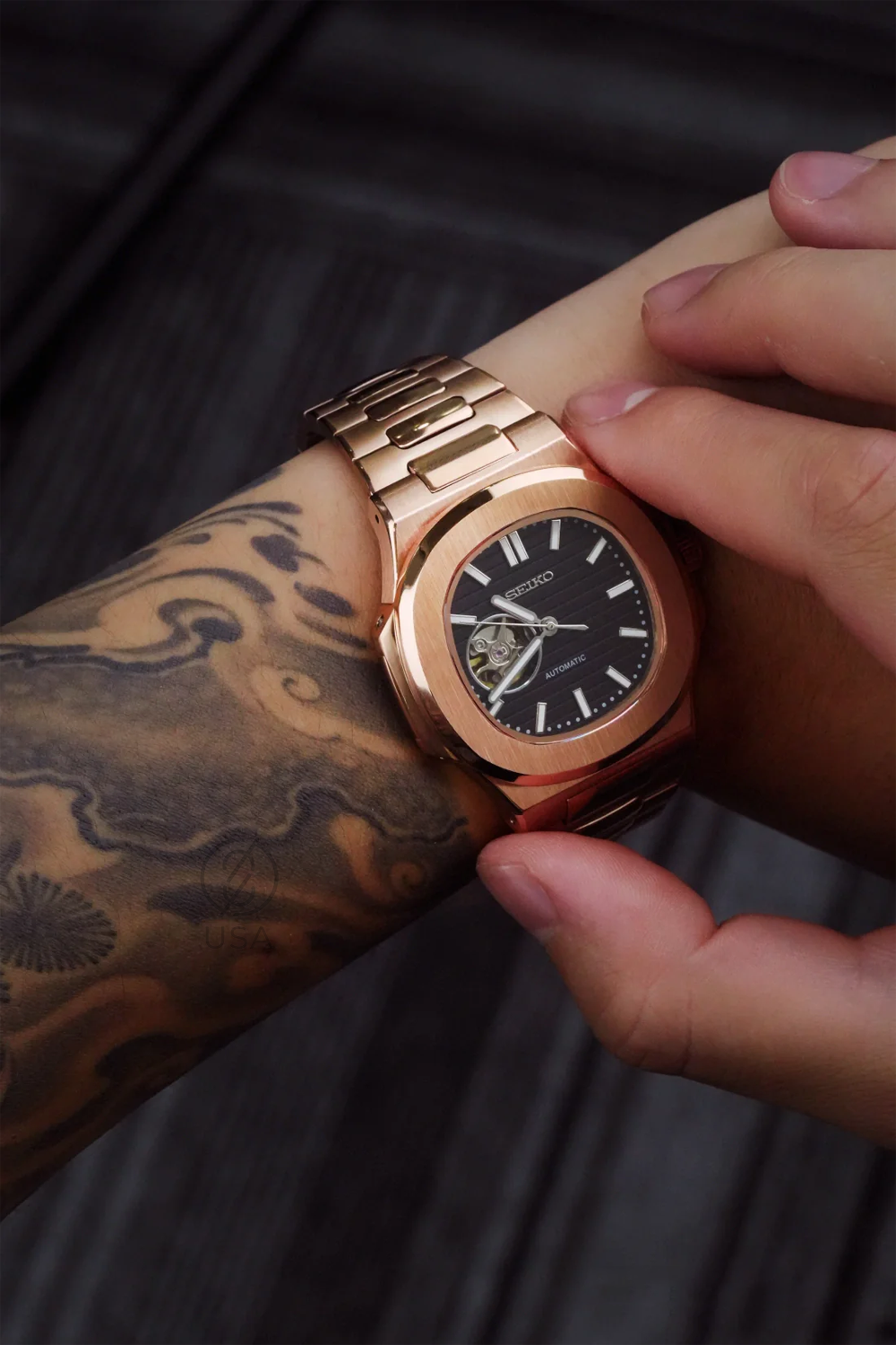 Mod Nautilus Rose Gold Skeleton Black